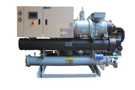 為什么水冷螺桿式冷水機組中會有污垢沉積？